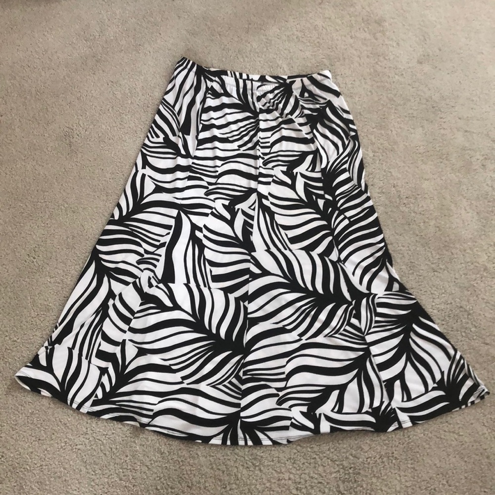 Women’s long Susan Graver skirt